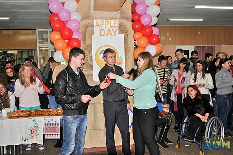 Apple Day 9